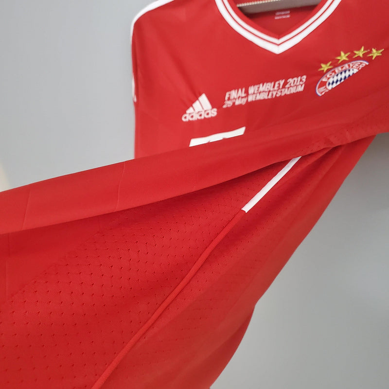 Camisa Retrô Bayern de Munique 2013/14 Home Champions League Edition